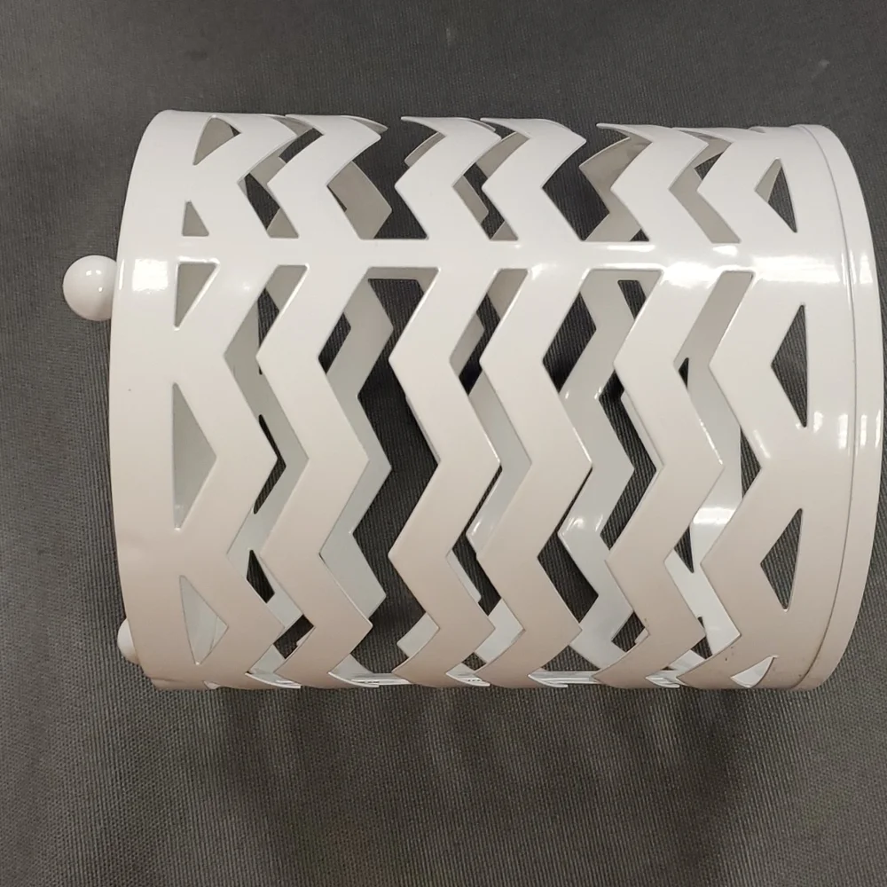 Gold Canyon Chevron‎ Wrap Candle Holder
